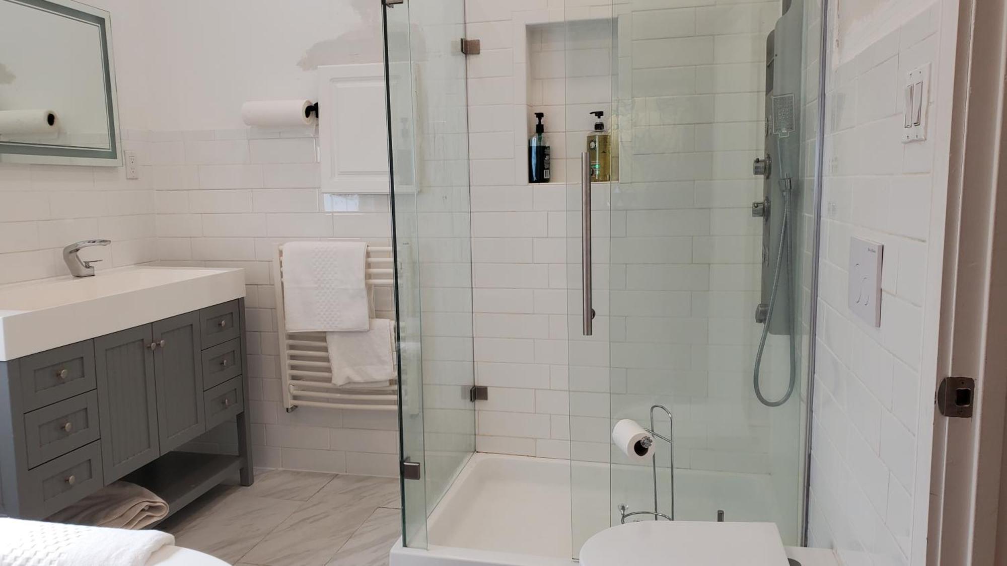 Gorgeous Victorian House!! Entire Suite In Sam'S Home New York Ngoại thất bức ảnh