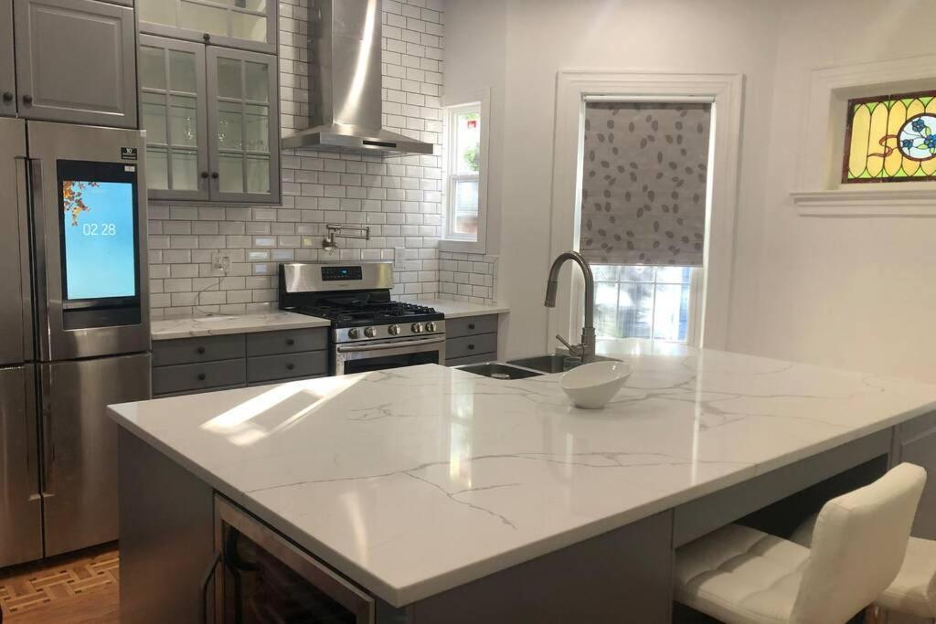Gorgeous Victorian House!! Entire Suite In Sam'S Home New York Ngoại thất bức ảnh